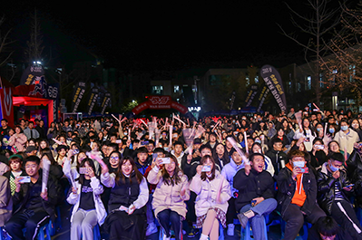 新青年 耀青春！完美官方网站成功举办户外音乐节